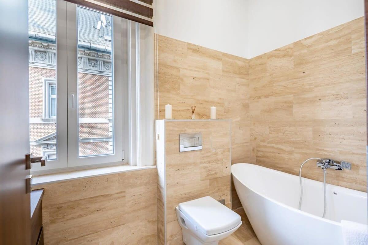 Splendid Perfectly Located Flat With Sauna Apartment Будапеща Екстериор снимка