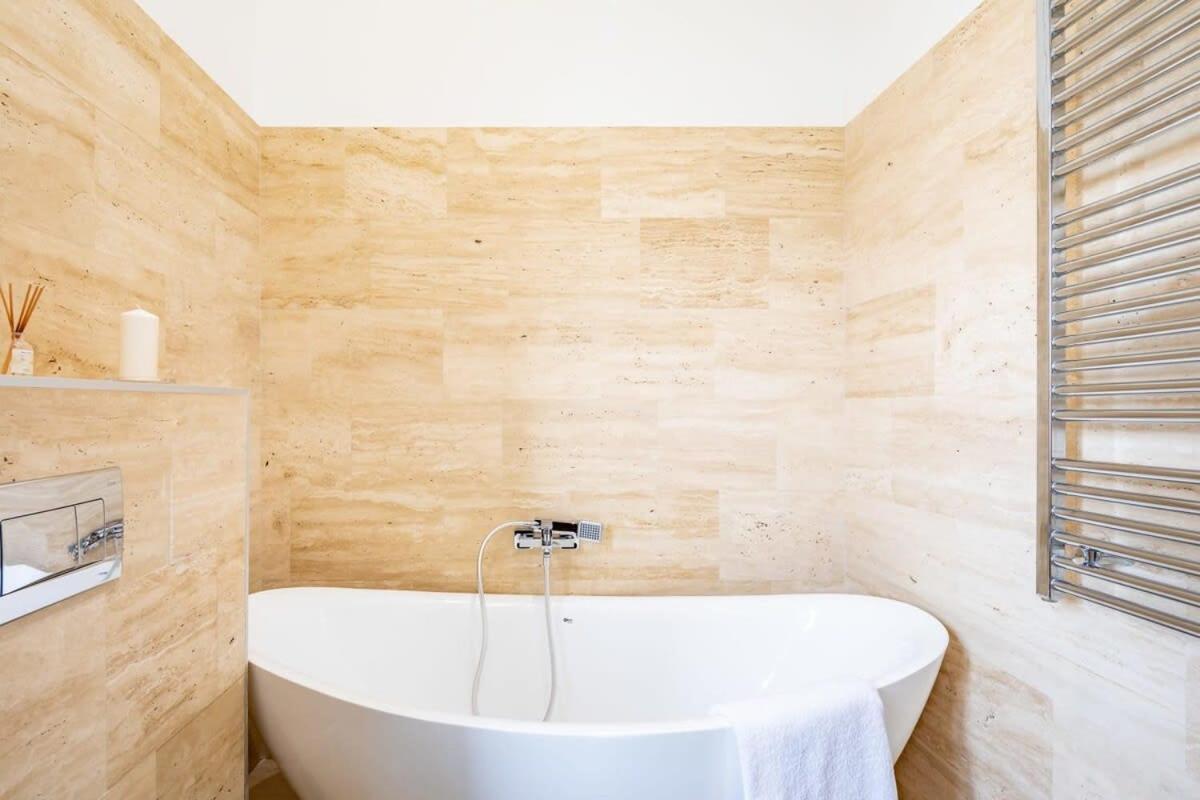 Splendid Perfectly Located Flat With Sauna Apartment Будапеща Екстериор снимка