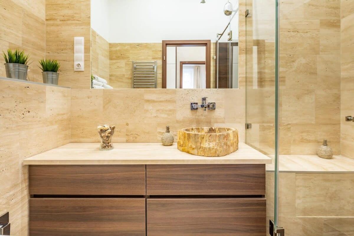Splendid Perfectly Located Flat With Sauna Apartment Будапеща Екстериор снимка
