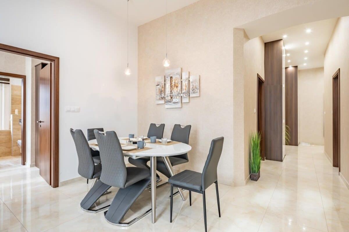 Splendid Perfectly Located Flat With Sauna Apartment Будапеща Екстериор снимка