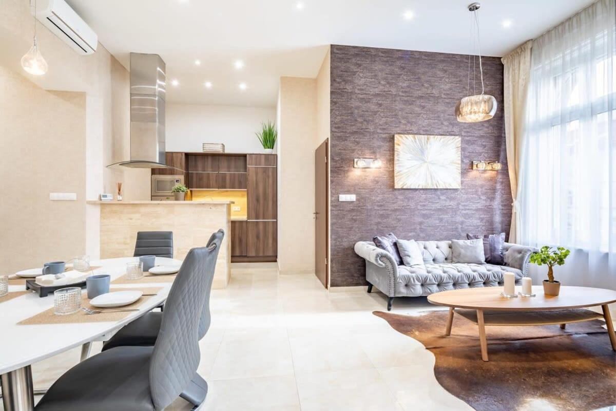 Splendid Perfectly Located Flat With Sauna Apartment Будапеща Екстериор снимка