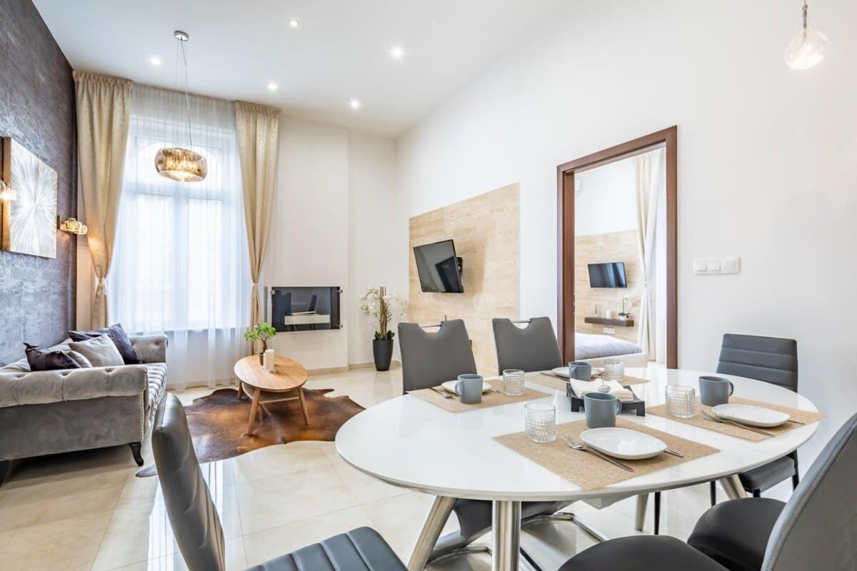 Splendid Perfectly Located Flat With Sauna Apartment Будапеща Екстериор снимка