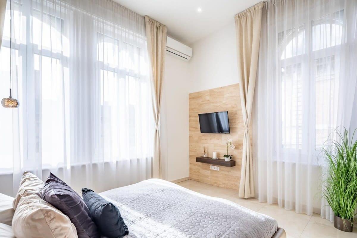 Splendid Perfectly Located Flat With Sauna Apartment Будапеща Екстериор снимка