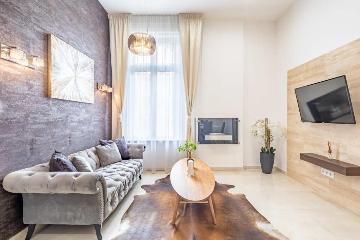 Splendid Perfectly Located Flat With Sauna Apartment Будапеща Екстериор снимка